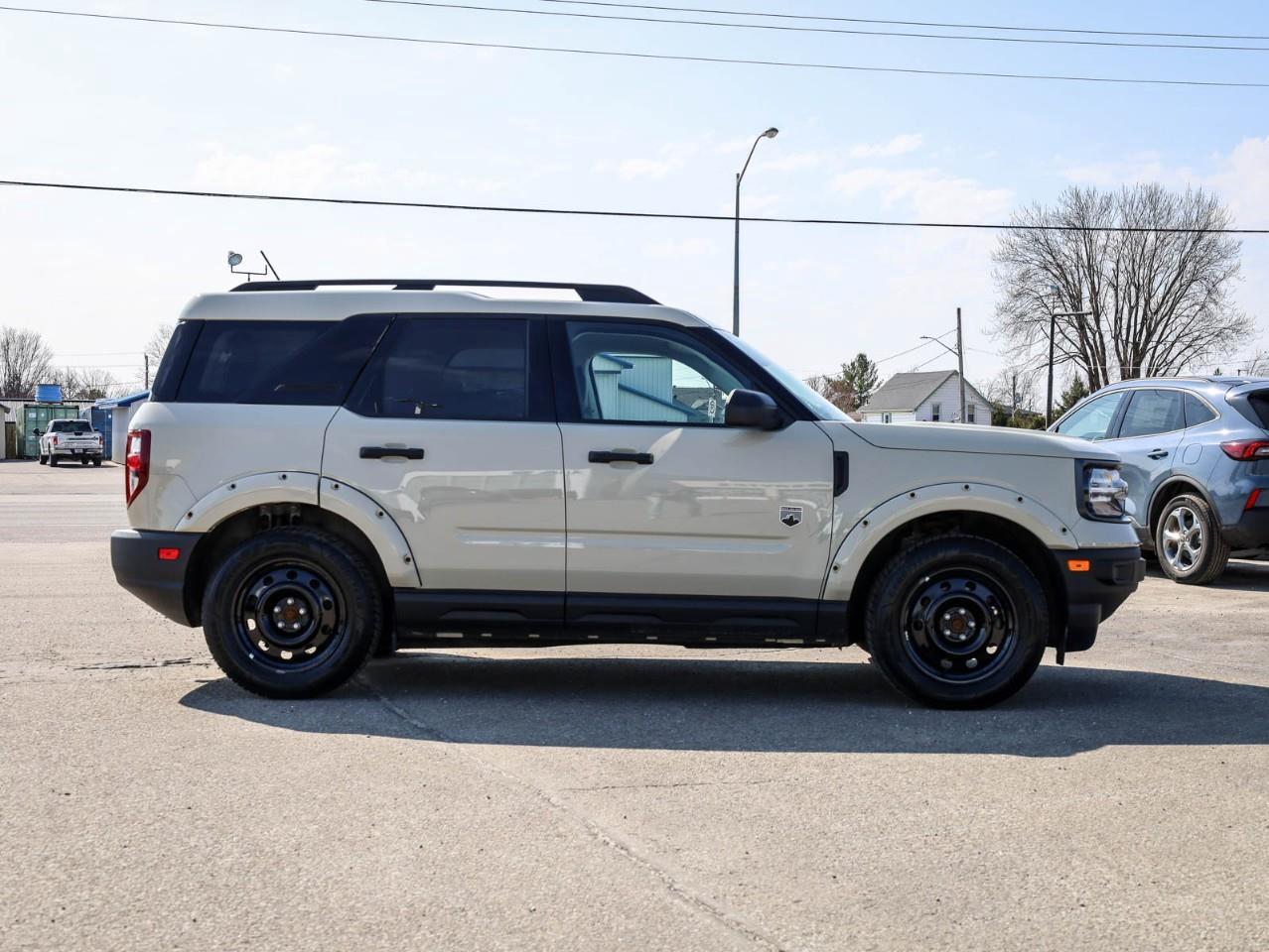 2024 Ford Bronco Sport Big Bend 4dr 4x4 Photo2