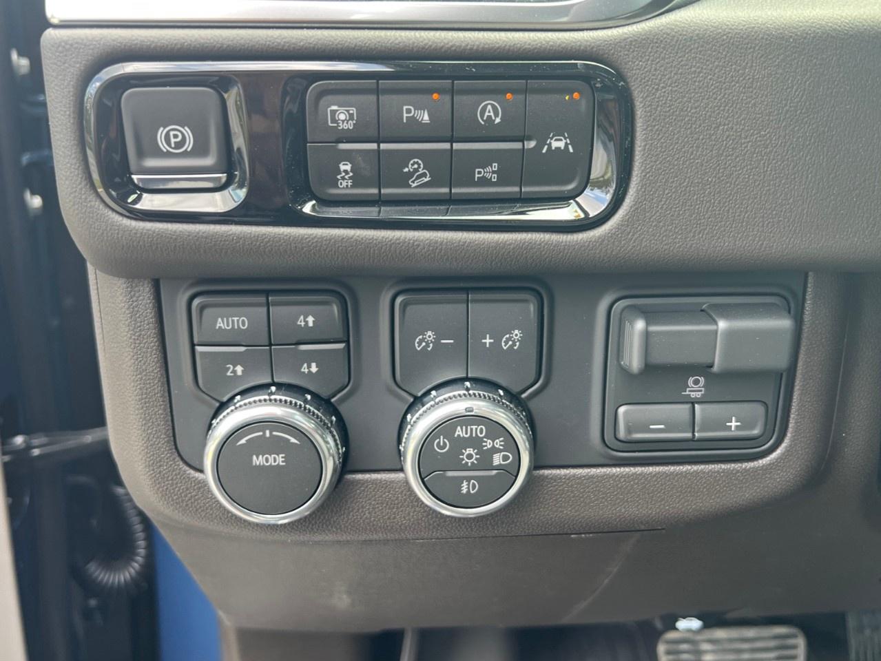 2026 GMC Yukon 4WD 4dr Elevation Photo