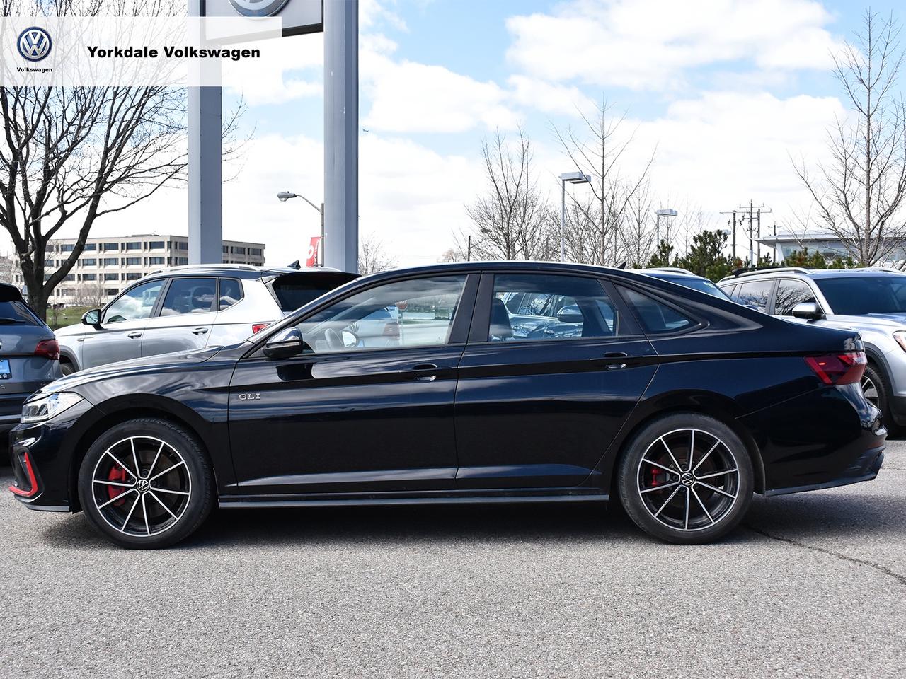 2025 Volkswagen Jetta GLI  Photo2