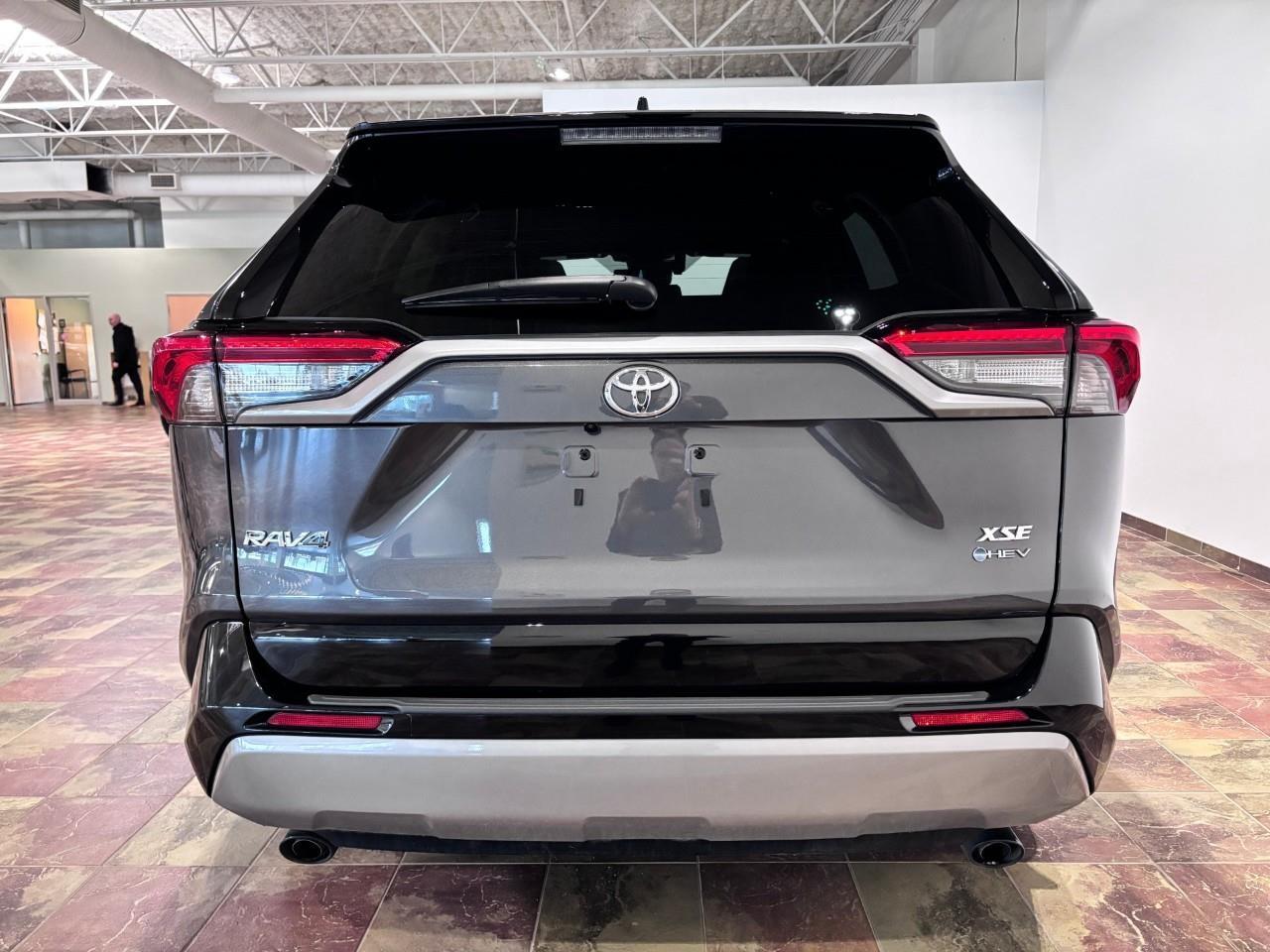 2025 Toyota RAV4 Hybrid XSE Photo