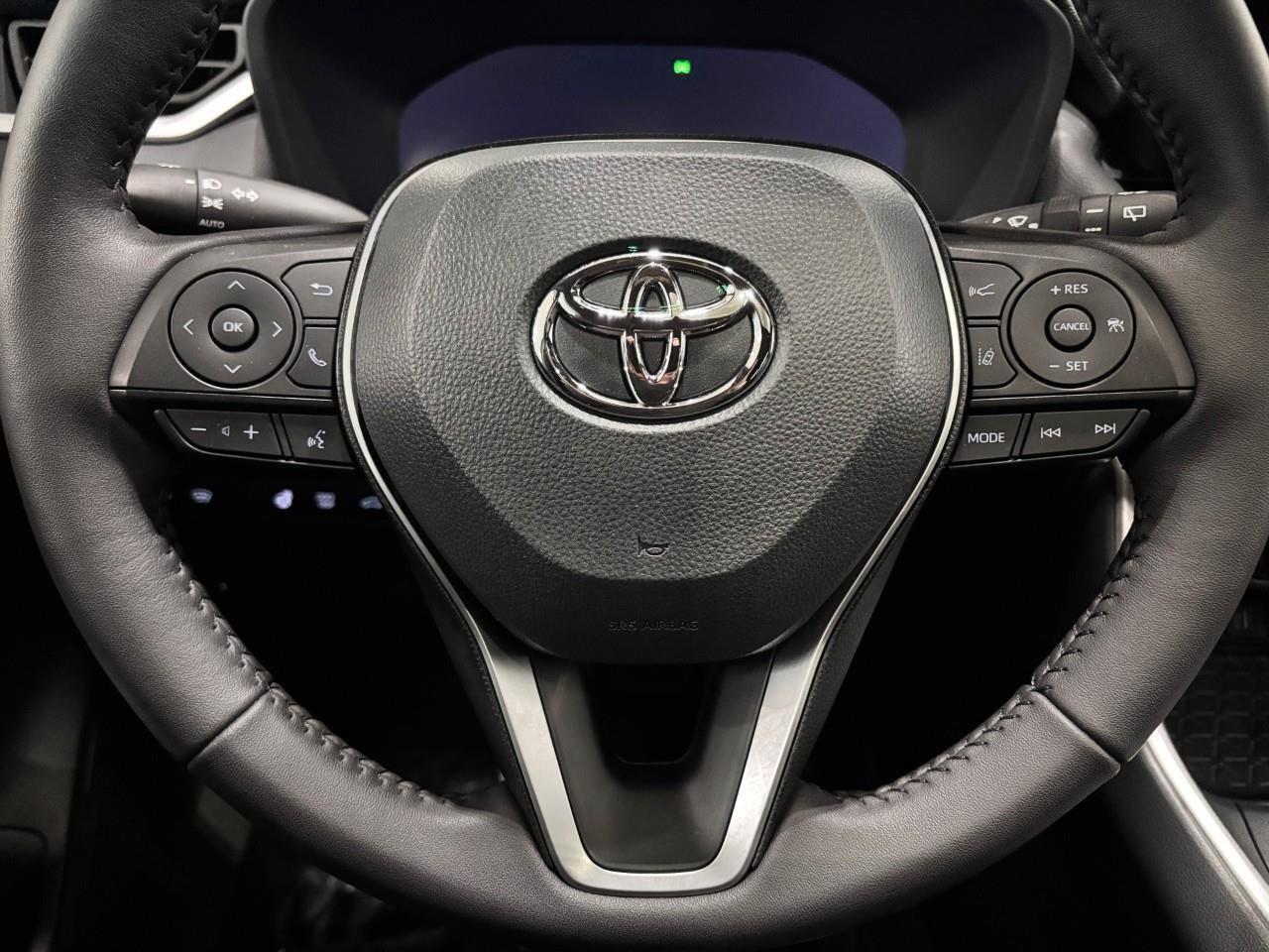 2025 Toyota RAV4 Hybrid XSE Photo