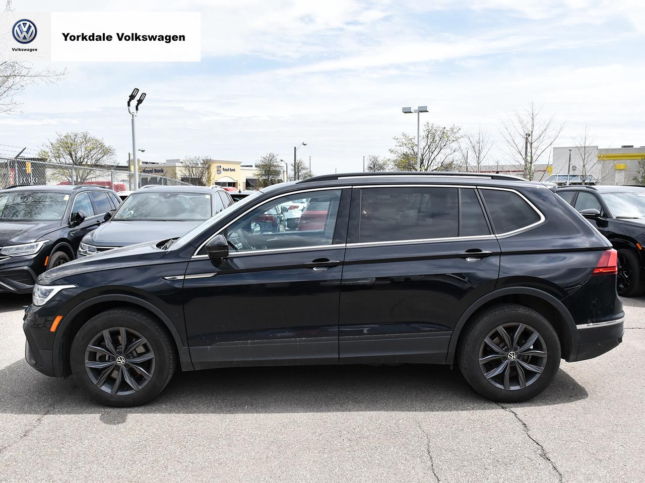 2023 Volkswagen Tiguan 4Motion Photo