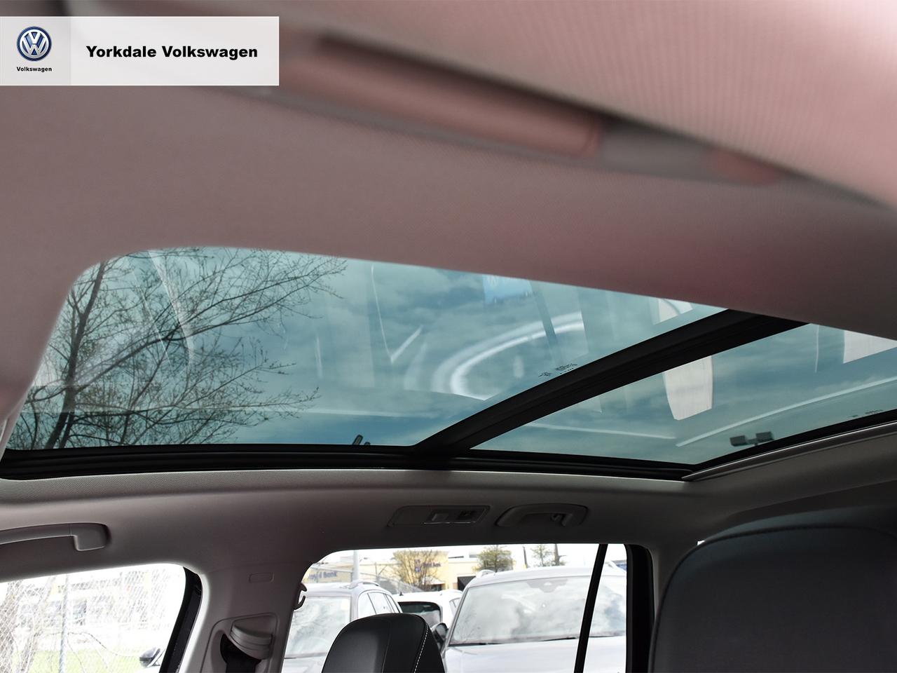 2023 Volkswagen Tiguan 4Motion Photo