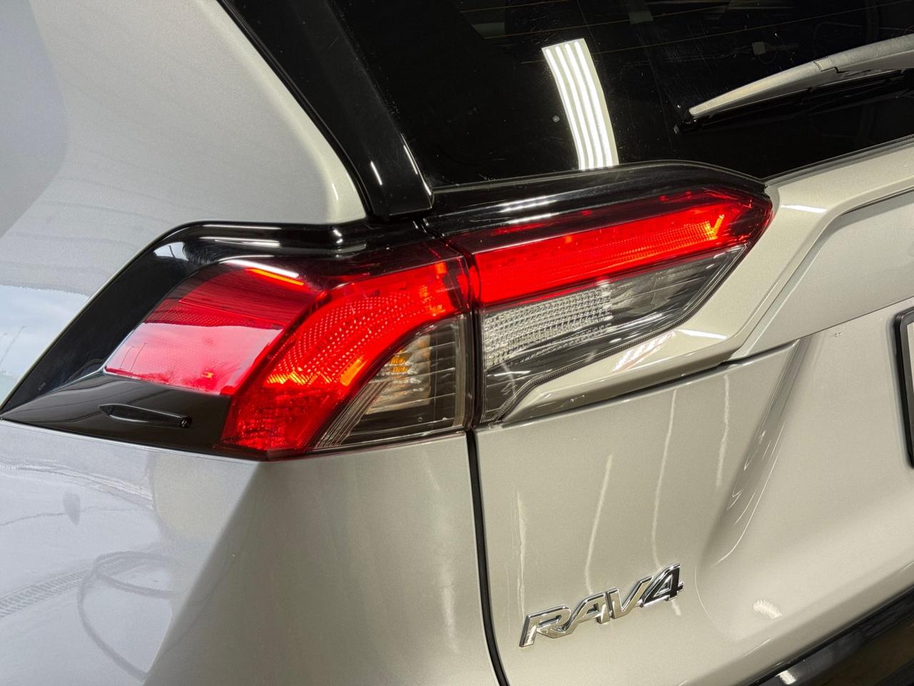 2024 Toyota RAV4 Hybrid XSE   AWD   HYBRID   NO ACCIDENT   ONE OWNER   JBL Photo