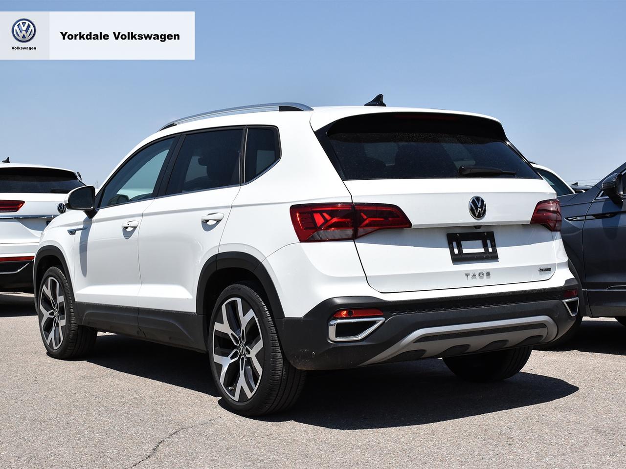 2022 Volkswagen Taos Highline" LOW KM" Photo