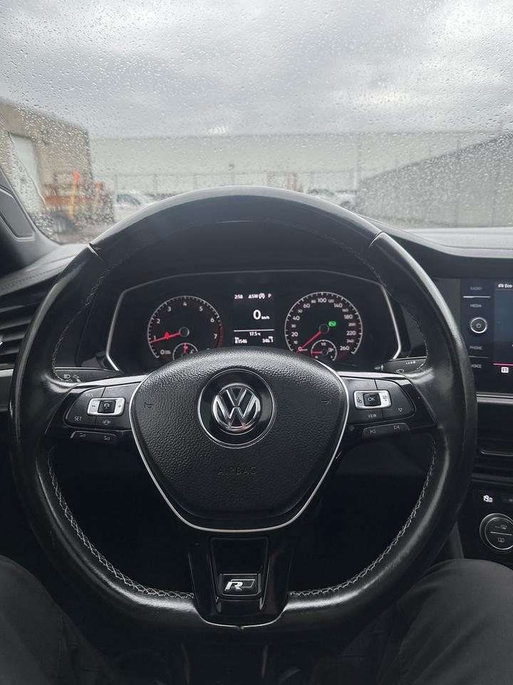 2019 Volkswagen Jetta HIGHLINE AUTO/LEATHER/ SUNROOF Photo