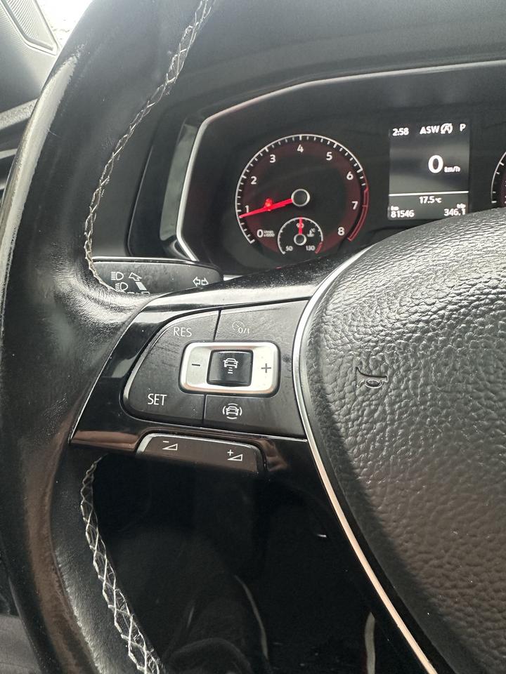 2019 Volkswagen Jetta HIGHLINE AUTO/LEATHER/ SUNROOF Photo