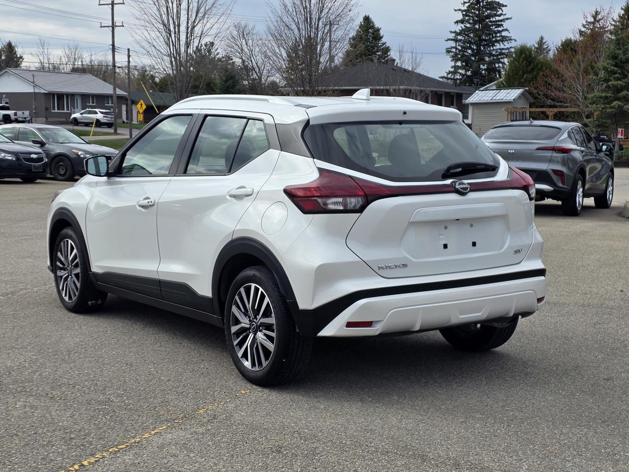 2024 Nissan Kicks SV Photo