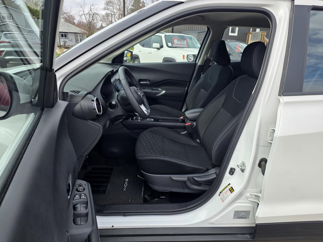 2024 Nissan Kicks SV Photo