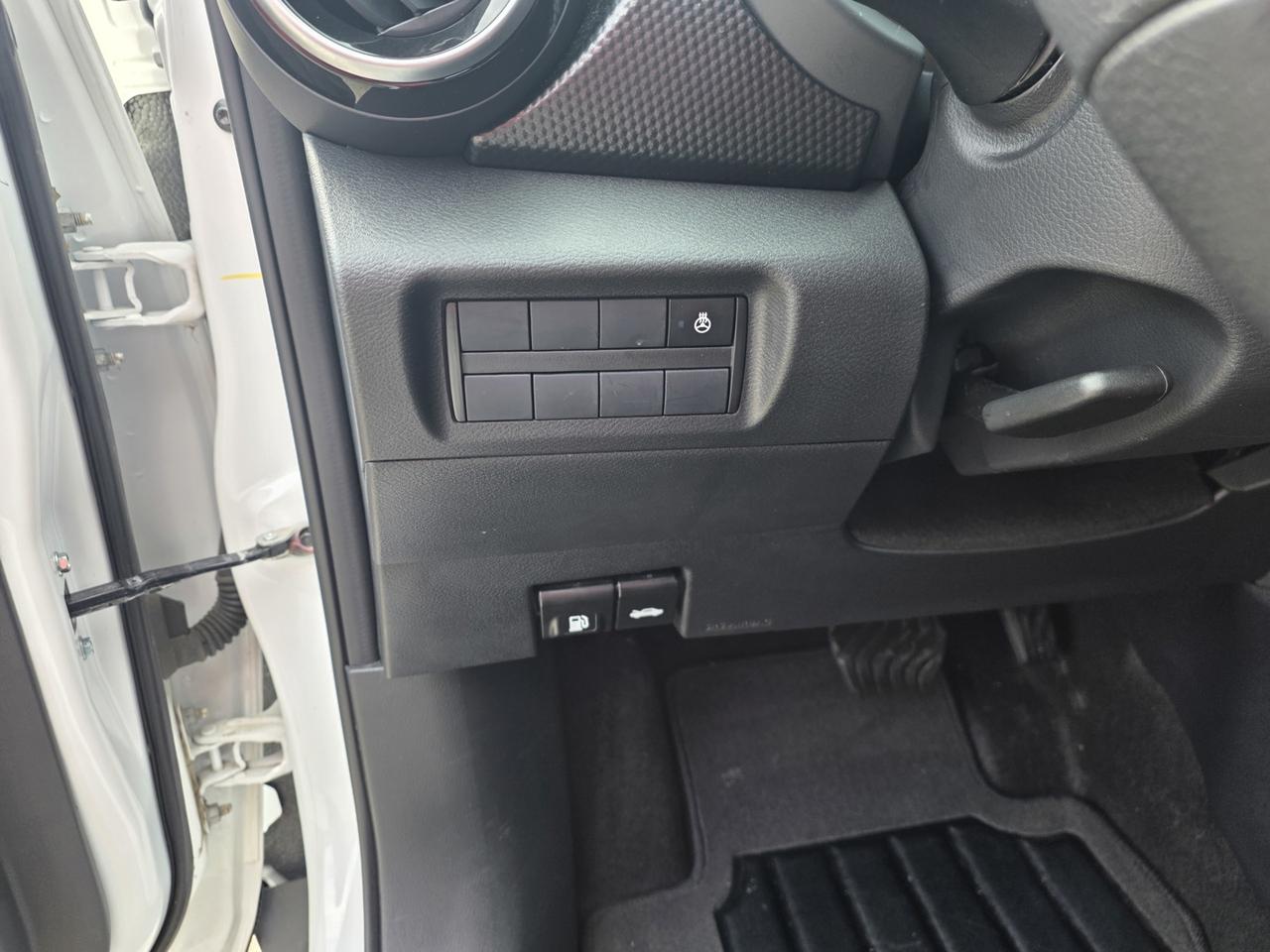 2024 Nissan Kicks SV Photo