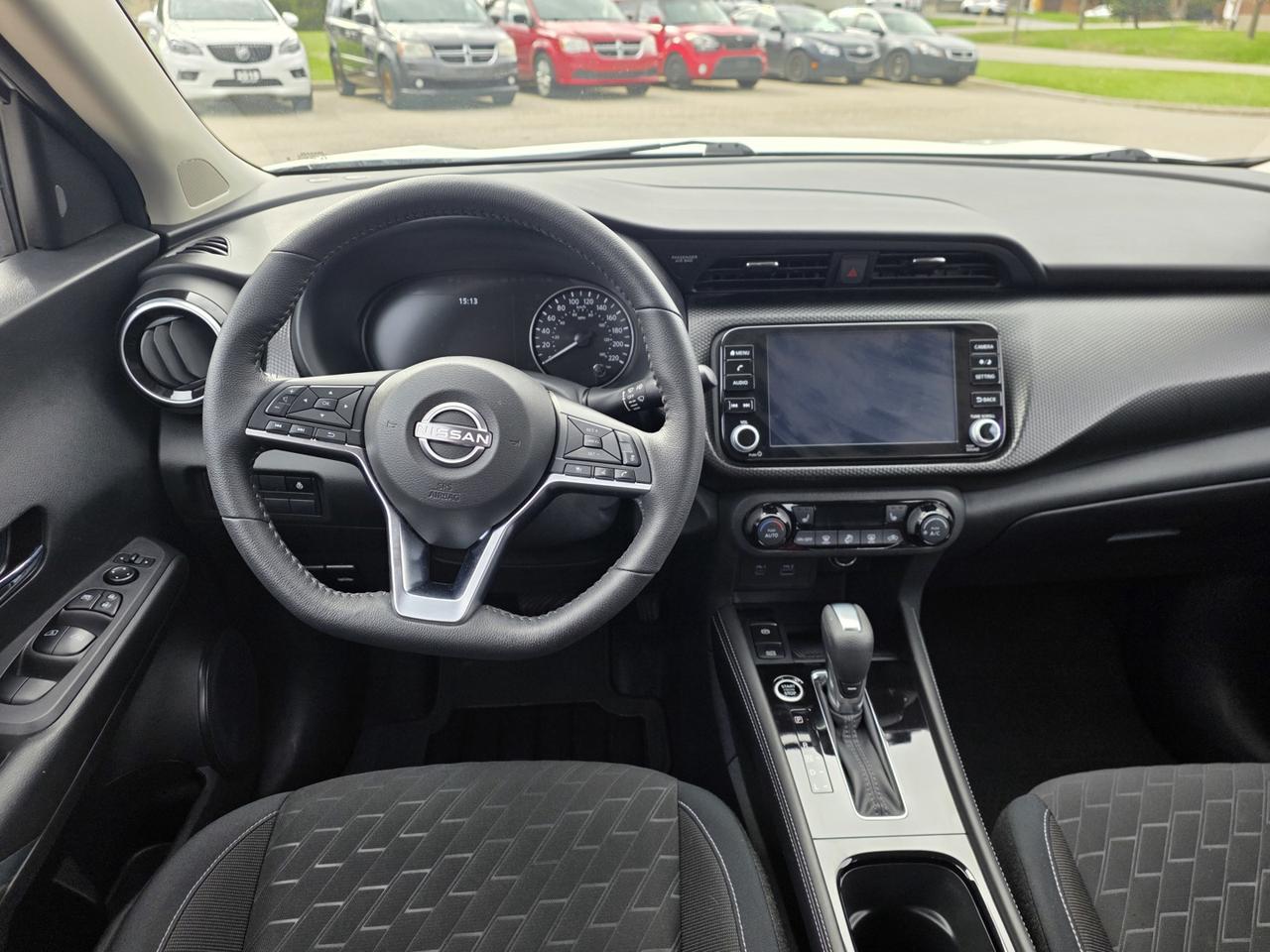 2024 Nissan Kicks SV Photo