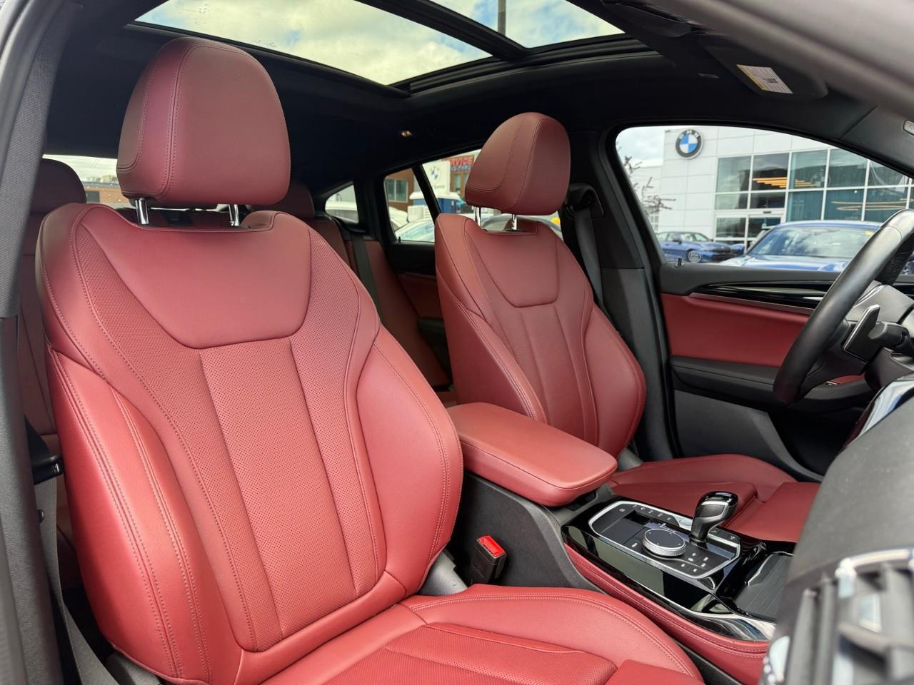 2022 BMW X4 xDrive30i Photo