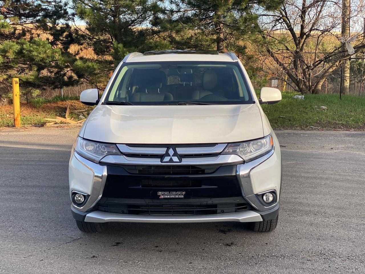 2018 Mitsubishi Outlander ES AWC SUNROOF | 7 Passengers Photo