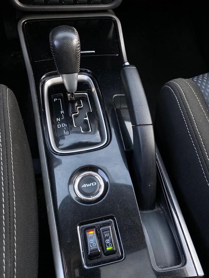 2018 Mitsubishi Outlander ES AWC SUNROOF | 7 Passengers Photo