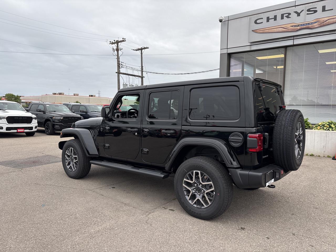 2025 Jeep Wrangler Sahara 4-Door 4x4 V6 *Demonstrator Photo