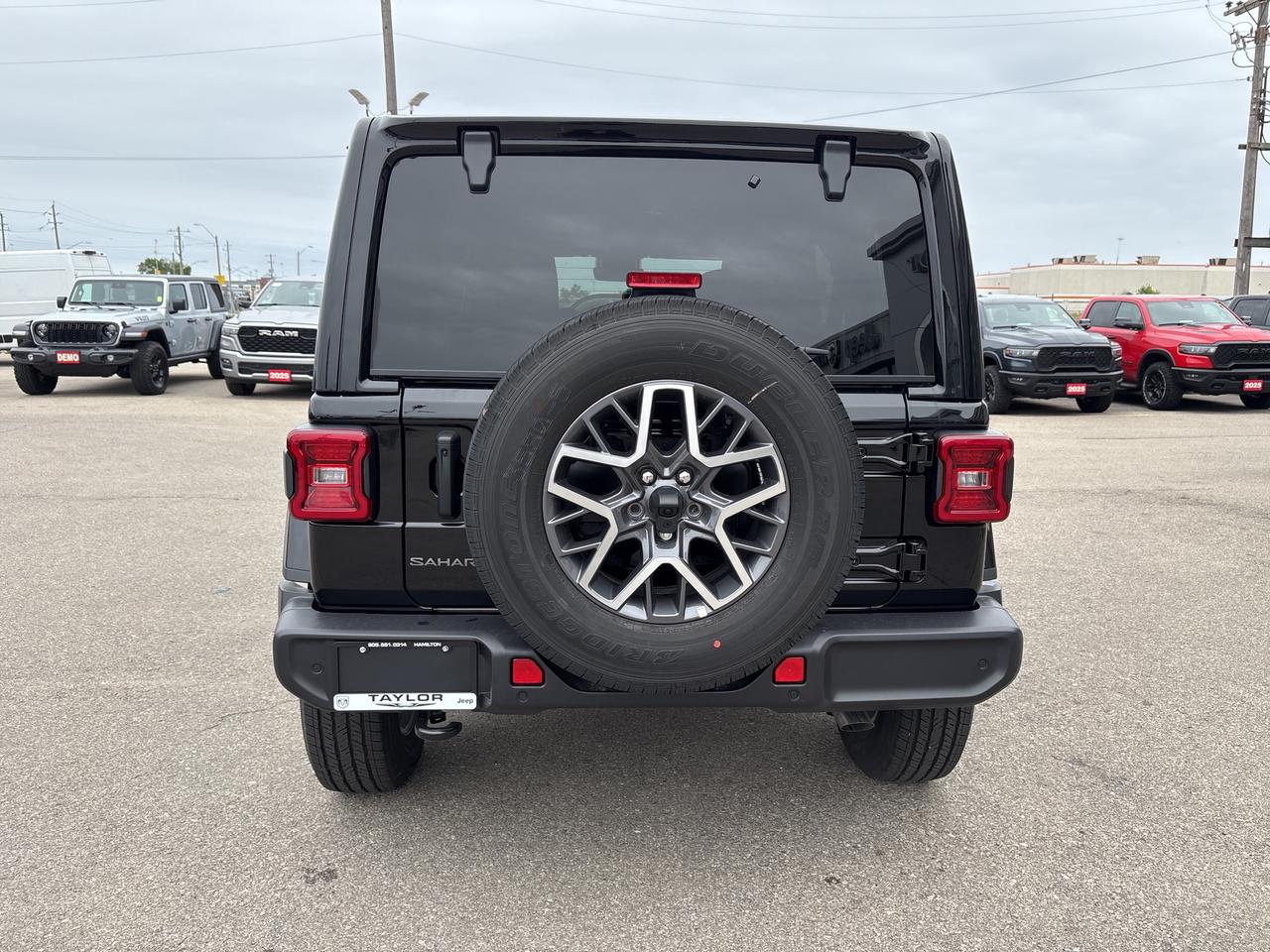 2025 Jeep Wrangler Sahara 4-Door 4x4 V6 *Demonstrator Photo
