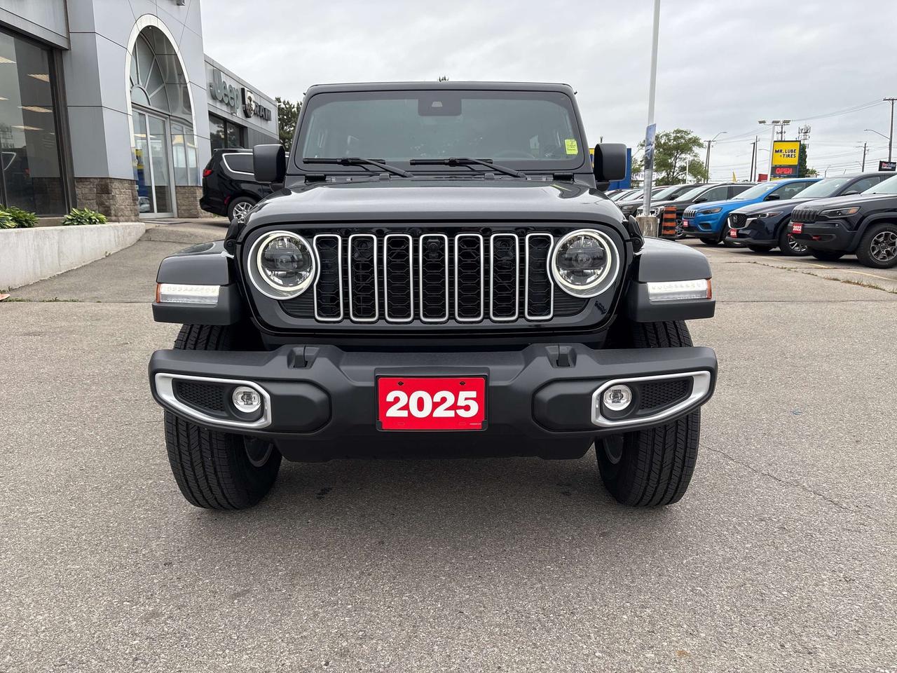 2025 Jeep Wrangler Sahara V6 *TECH & SAFETY PACK *SIDE STEPS *HARDTOP Photo1