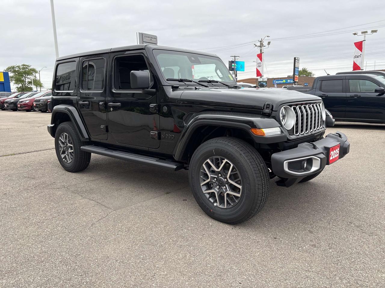 2025 Jeep Wrangler Sahara V6 *TECH & SAFETY PACK *SIDE STEPS *HARDTOP Photo