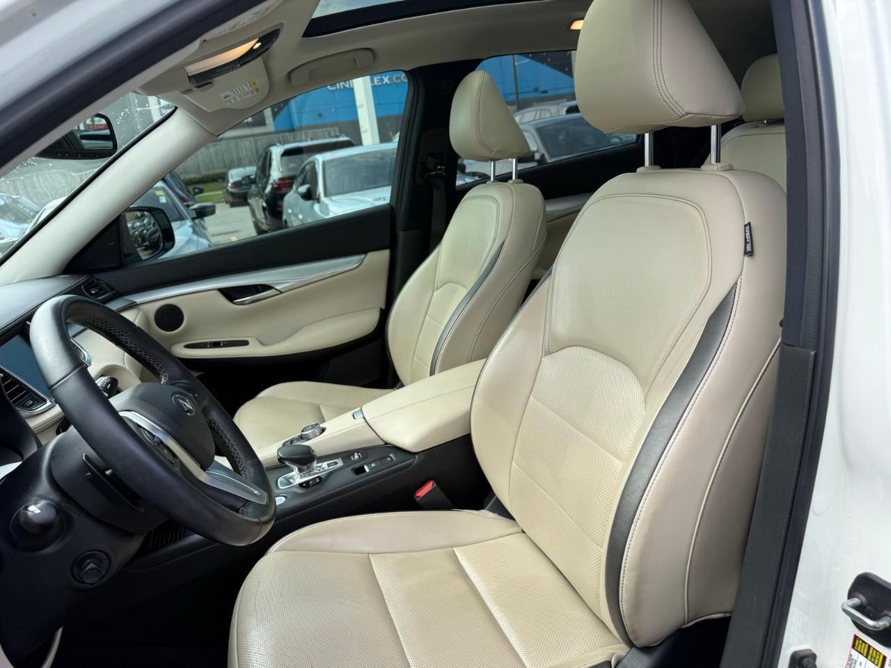 2020 Infiniti QX50 ESSENTIAL Photo