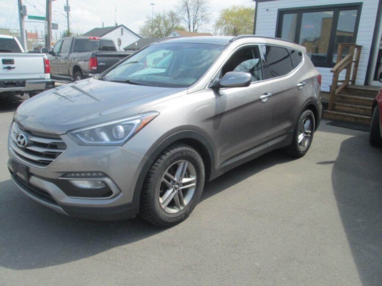 2017 Hyundai Santa Fe Sport FWD 4dr 2.4L Premium, Back Up Camera, Heated Seats Photo0
