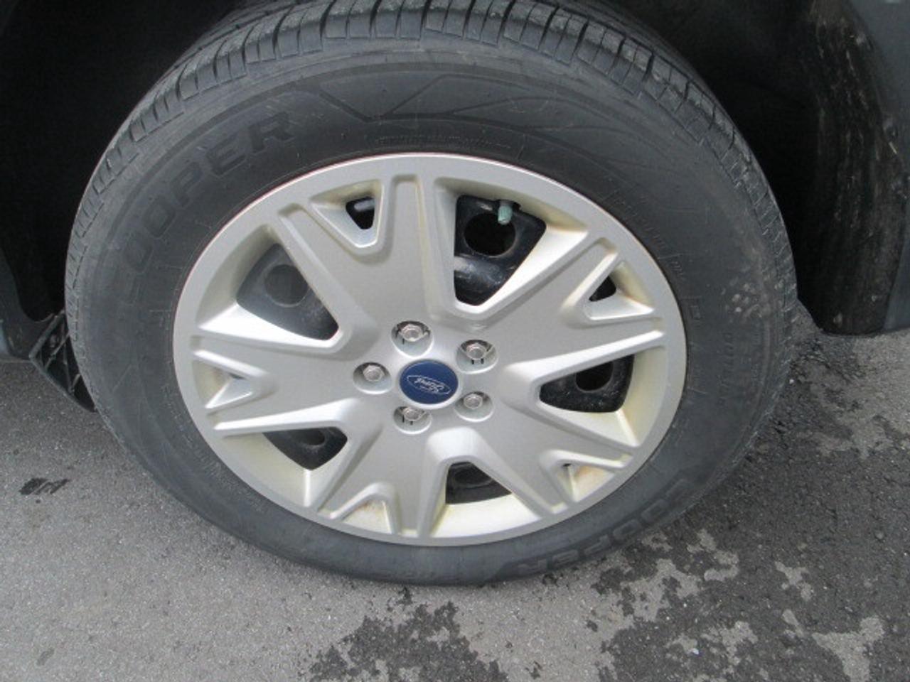 2013 Ford Escape FWD 4dr SE Plus, Local Trade In, Power Group Photo