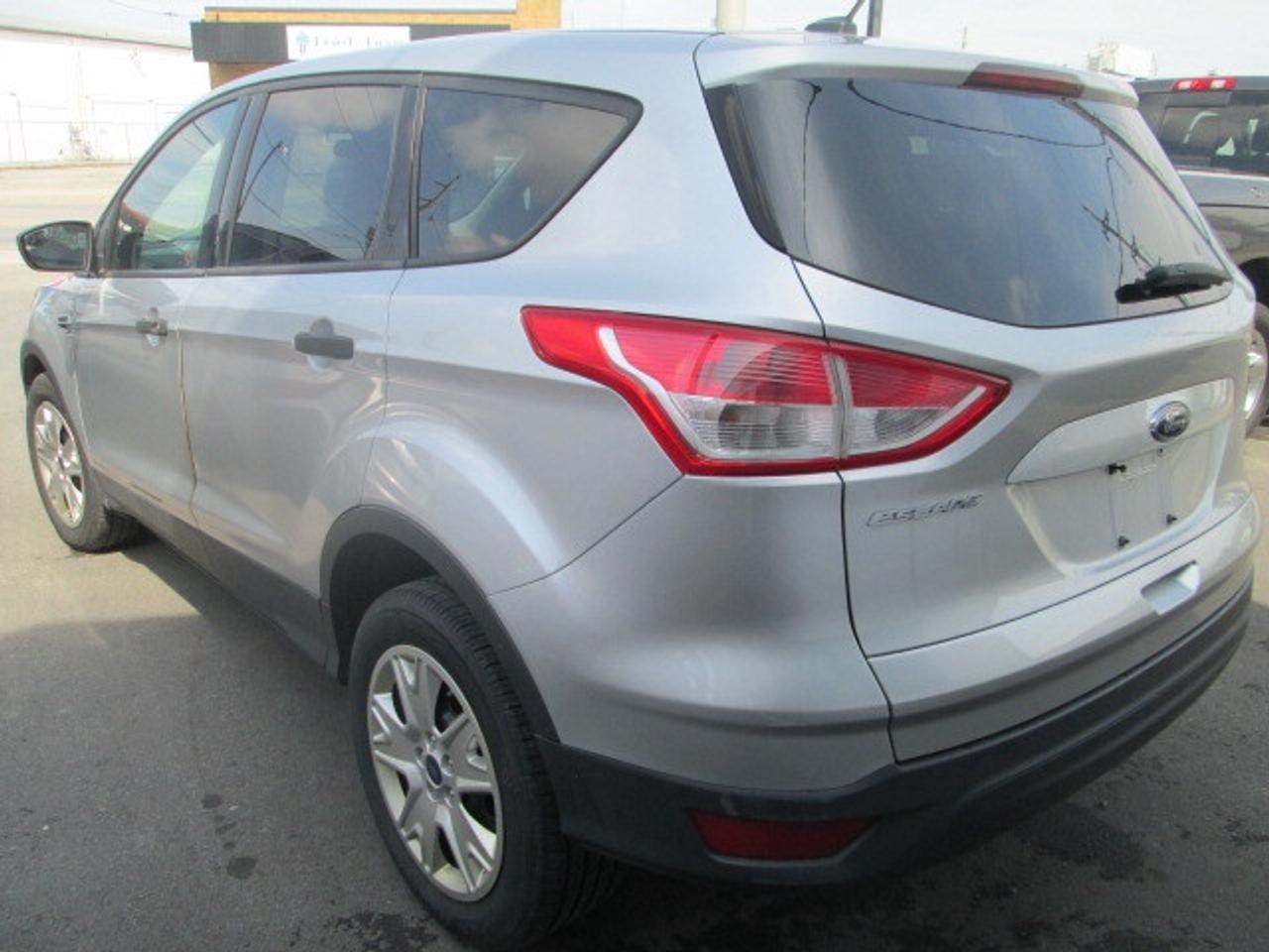 2013 Ford Escape FWD 4dr SE Plus, Local Trade In, Power Group Photo3