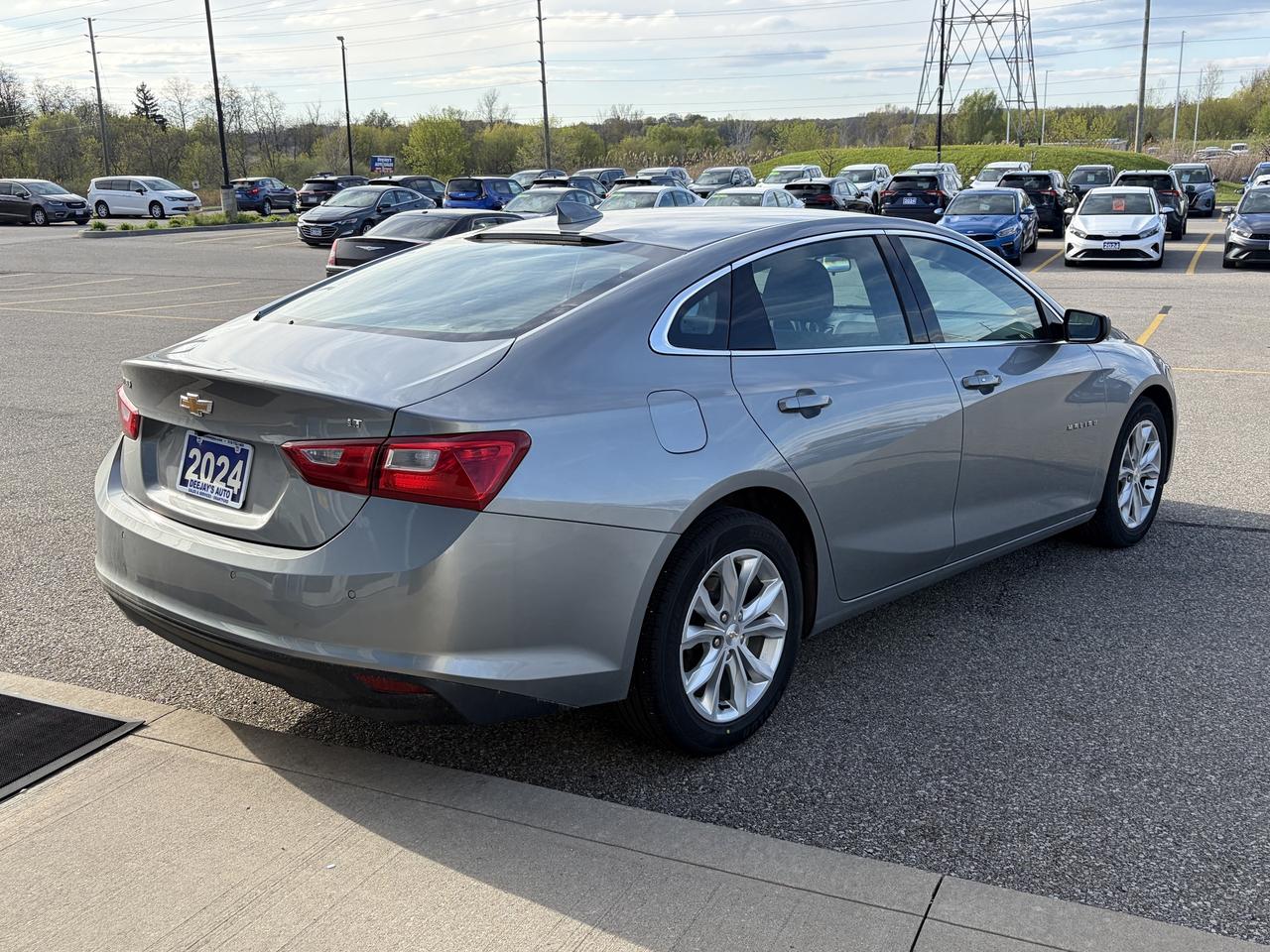 2024 Chevrolet Malibu LT FWD   Clean Carfax Photo3