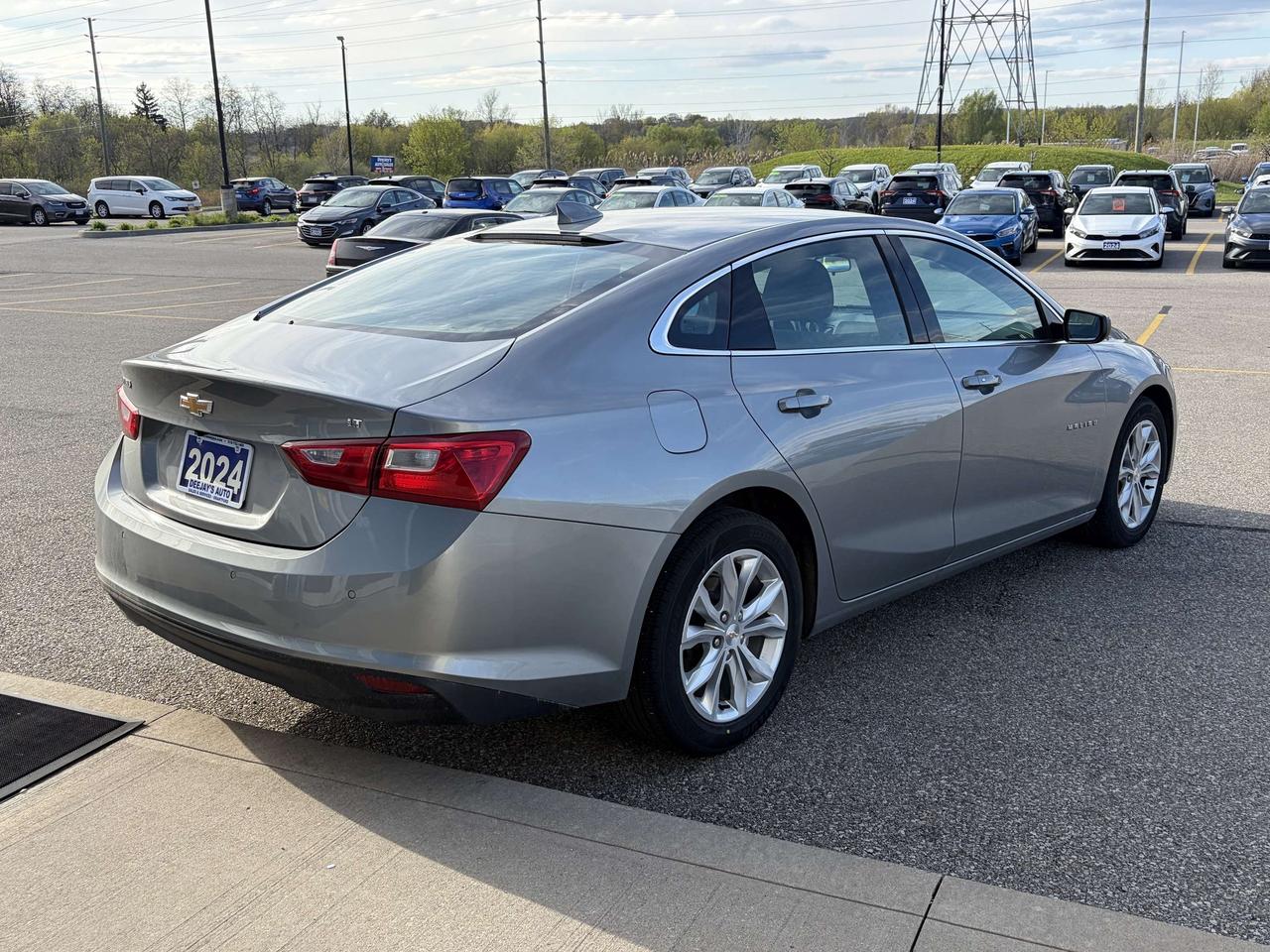 2024 Chevrolet Malibu LT FWD   Clean Carfax Photo3