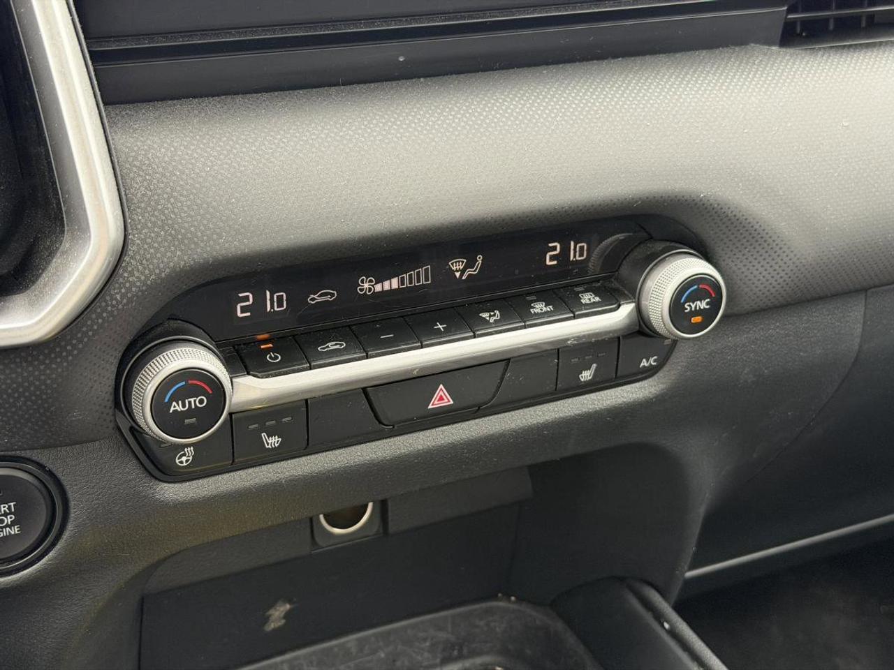 2023 Mazda CX-50  Photo