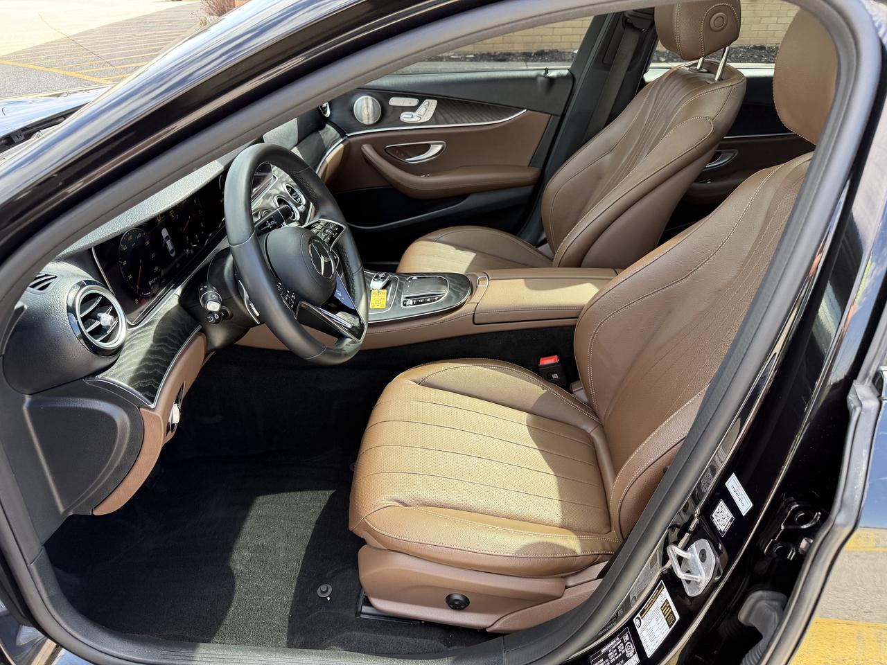 2023 Mercedes-Benz E-Class E 350 AWD NAVIGATION,PANORAMIC ROOF, 360 CAMERA Photo