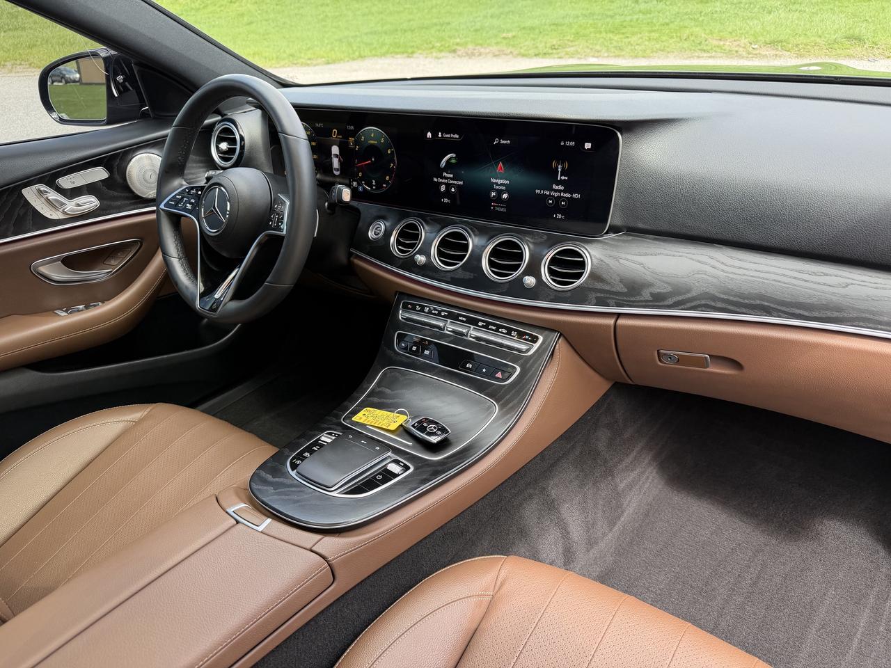 2023 Mercedes-Benz E-Class E 350 AWD NAVIGATION,PANORAMIC ROOF, 360 CAMERA Photo