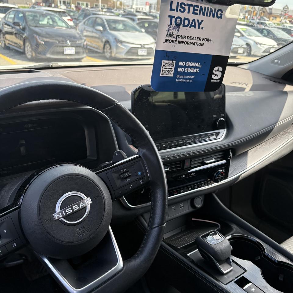 2023 Nissan Rogue Platinum Photo