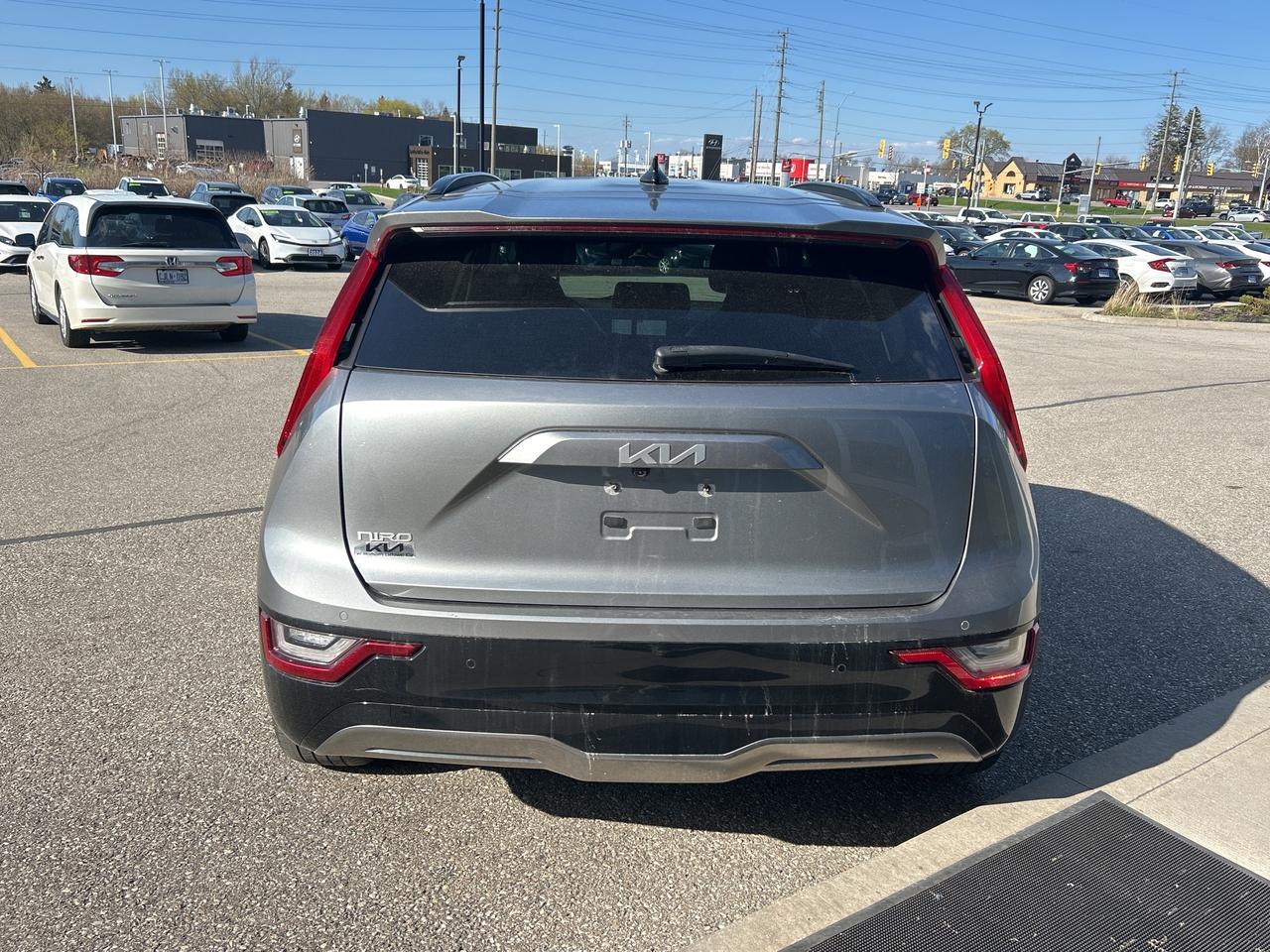 2023 Kia Niro EV Limited FWD Photo3