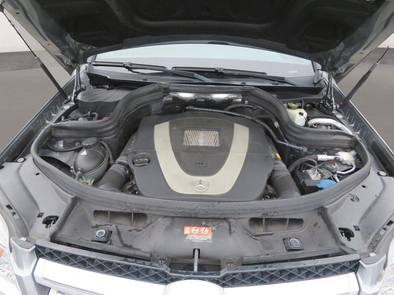 2011 Mercedes-Benz GLK-Class 4MATIC 4dr GLK 350 Photo