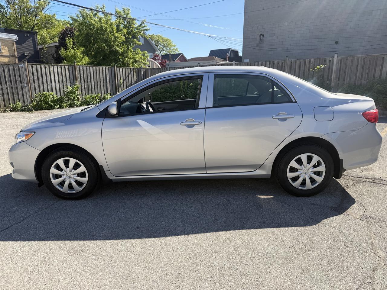 2010 Toyota Corolla AUTO !! YES ONLY 87817 KMS !!! FULLY CERTIFIED !!! Photo