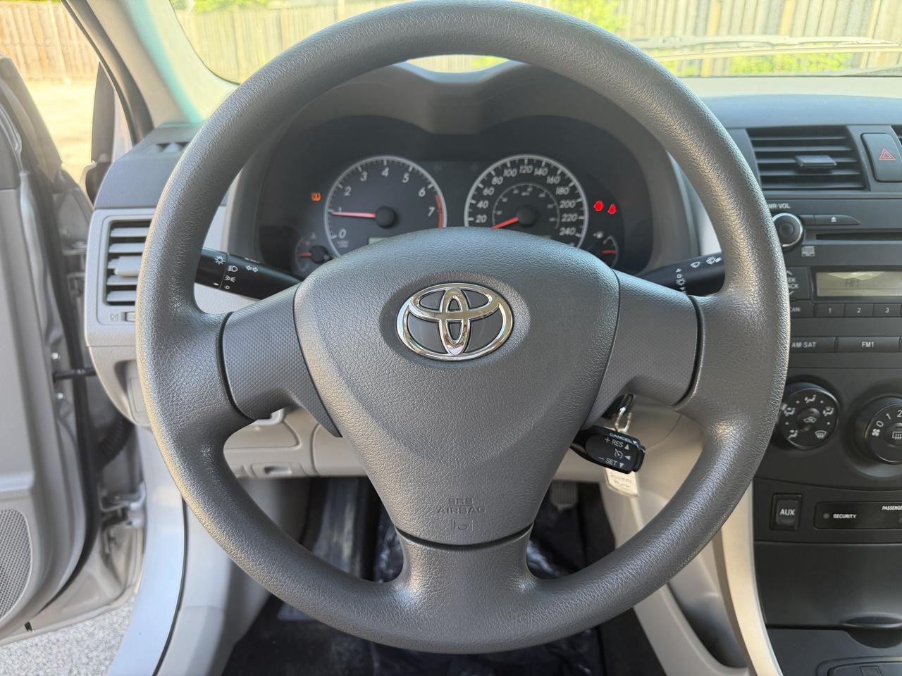 2010 Toyota Corolla AUTO !! YES ONLY 87817 KMS !!! FULLY CERTIFIED !!! Photo