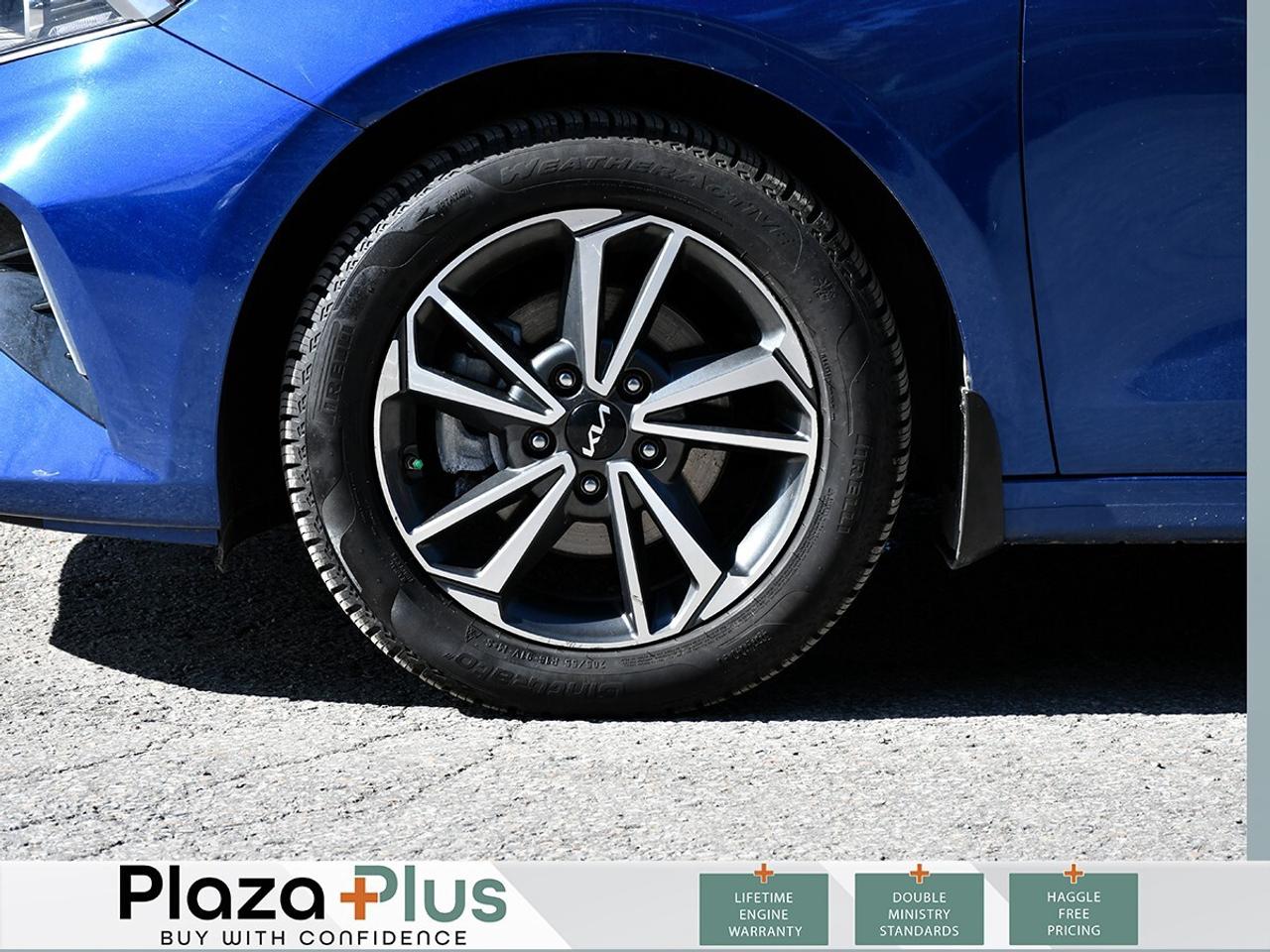 2023 Kia Forte EX Photo4