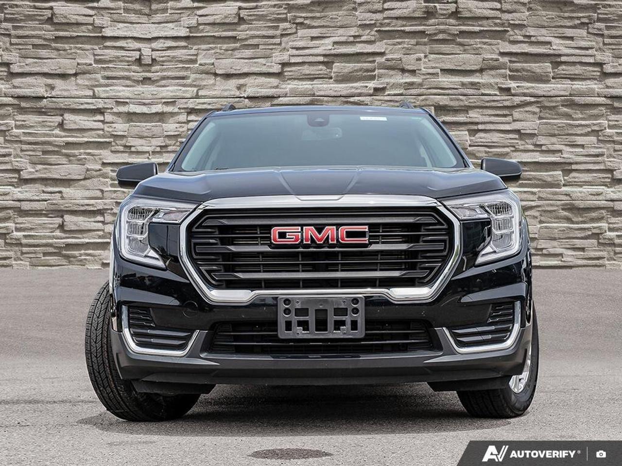 2024 GMC Terrain Wireless Carplay   Safety Suite   Fold Flat Cargo Photo