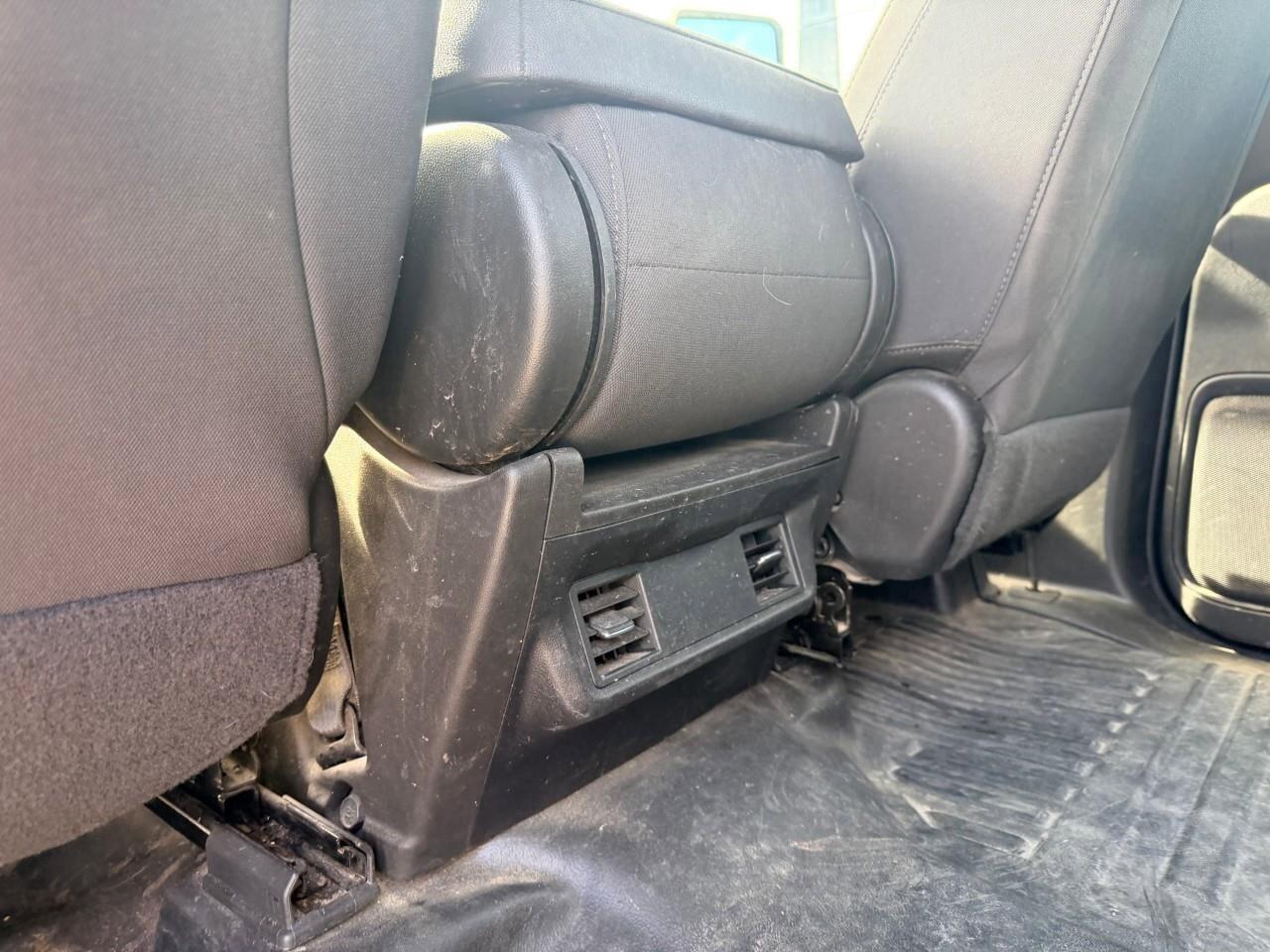 2024 GMC SIERRA 2500HD ProPRO, 6.6L V8, 4X4, STEELS, CLOTH, 1-OWNER. CERT Photo