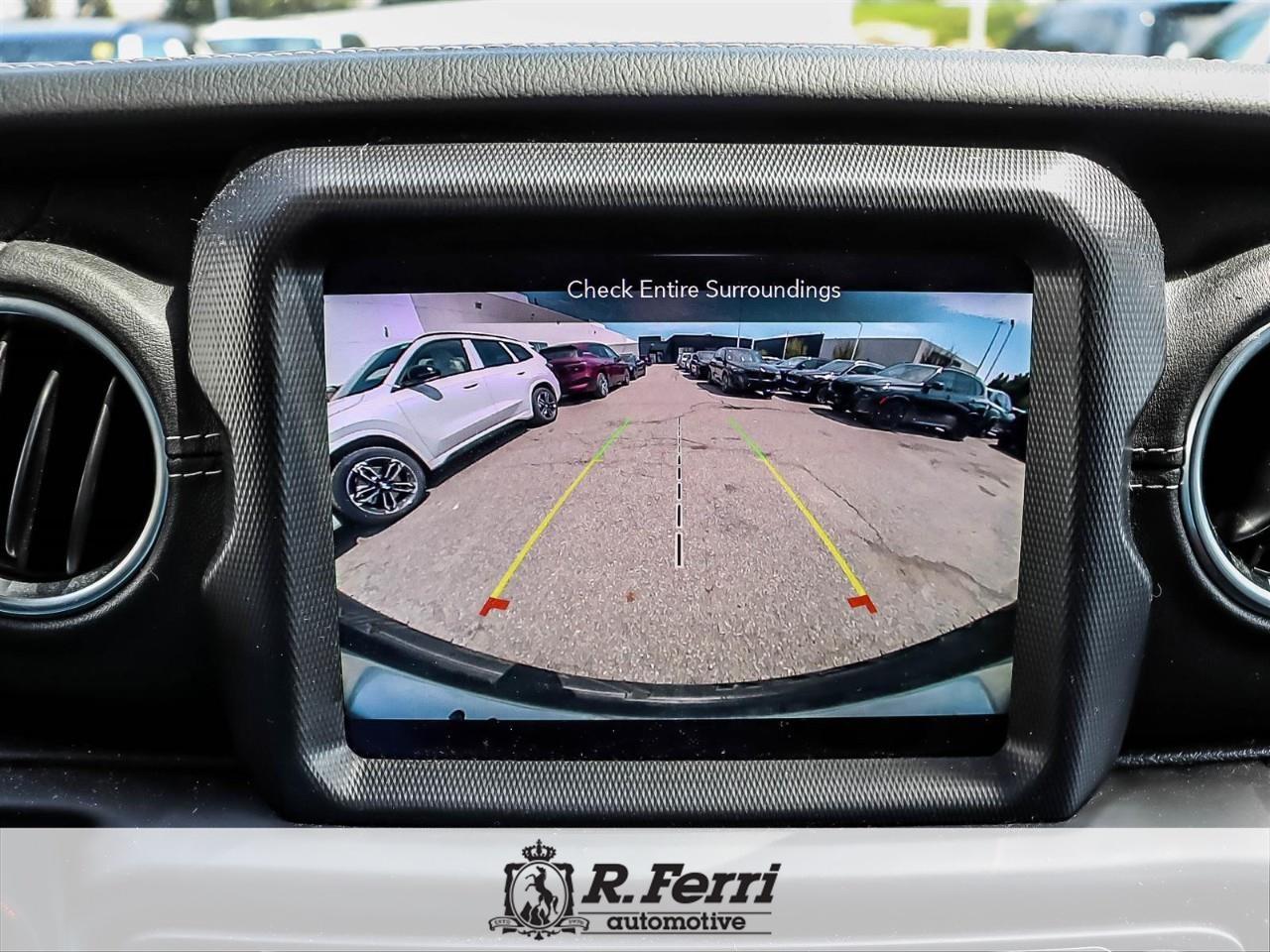 2020 Jeep WRANGLER UNLIMITED Sahara 4dr 4x4 Photo