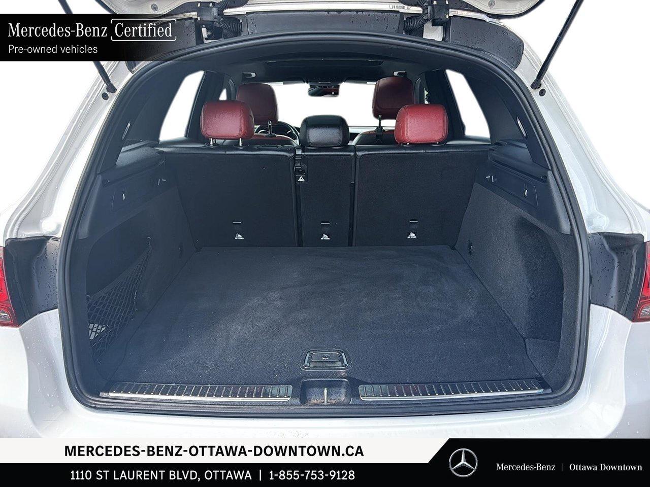 2022 Mercedes-Benz GLC300 4MATIC SUV Premium Package   Night Package   20 AM Photo
