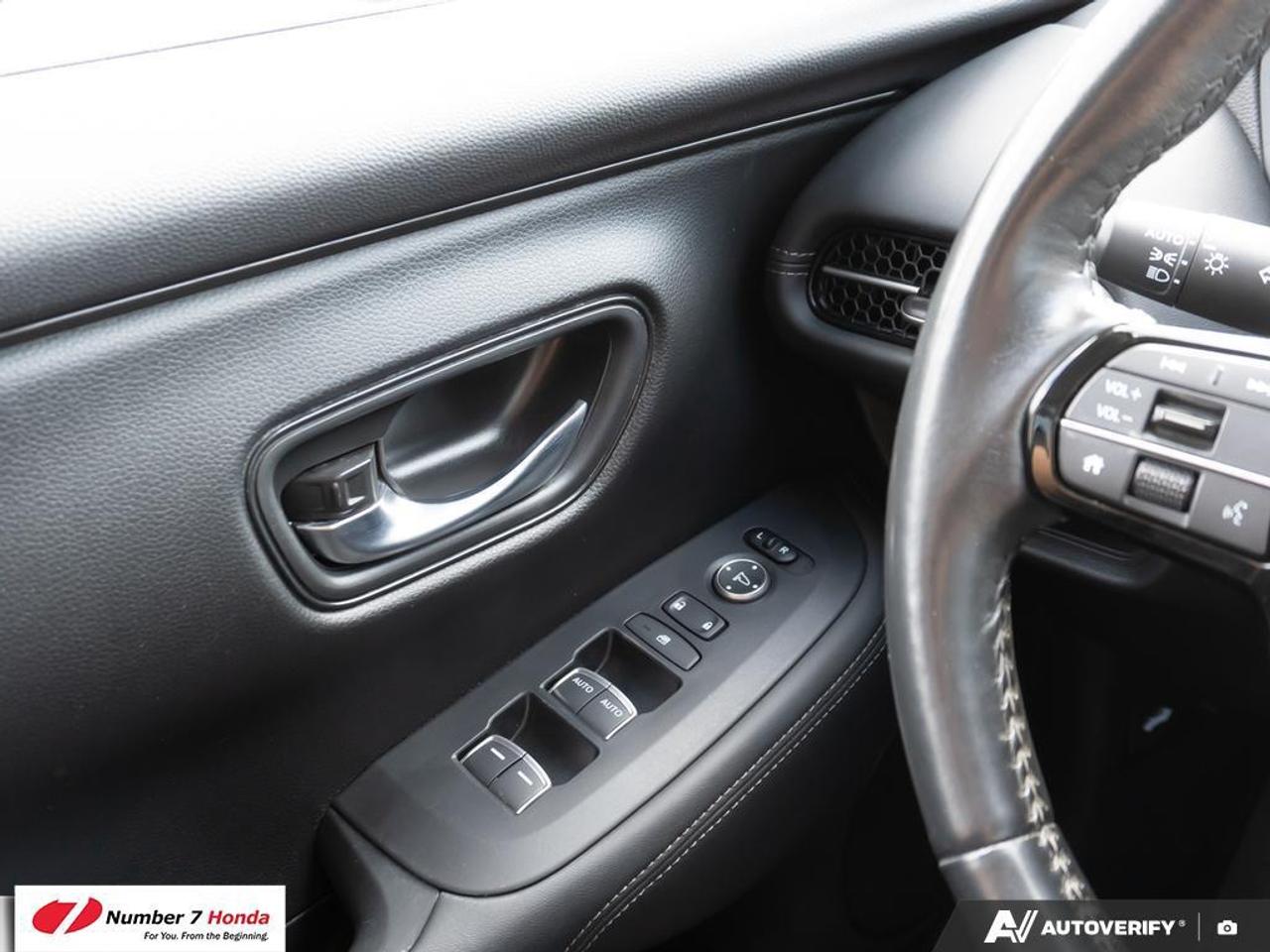 2023 Honda HR-V EX-L Navi *EXTENDED FACTORY WARRANTY* Photo