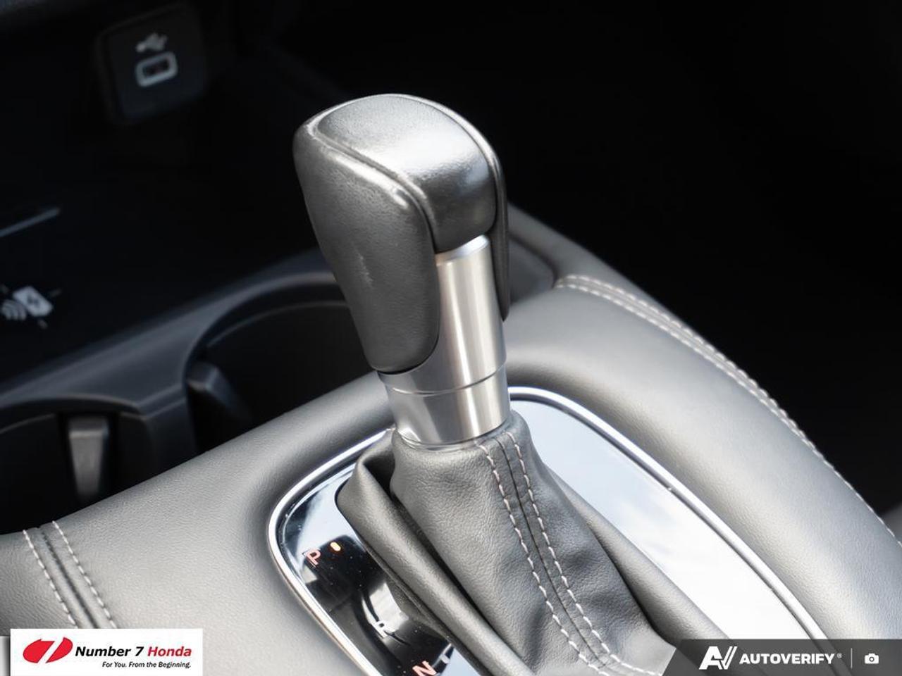 2023 Honda HR-V EX-L Navi *EXTENDED FACTORY WARRANTY* Photo