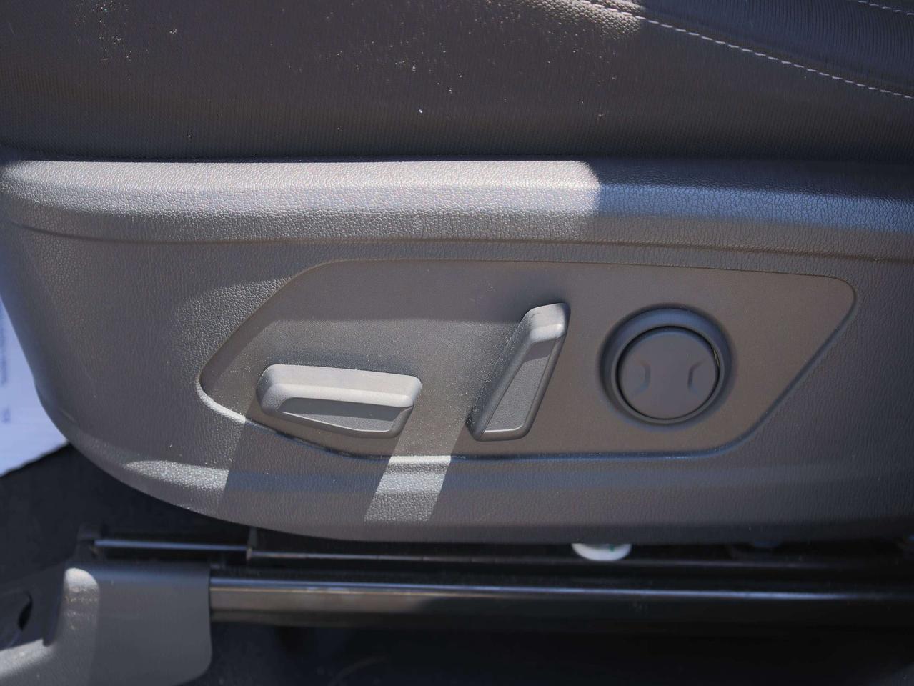 2025 Kia Sorento LX AWD   Lane Assist   Blindspot Alert   Htd Seat Photo