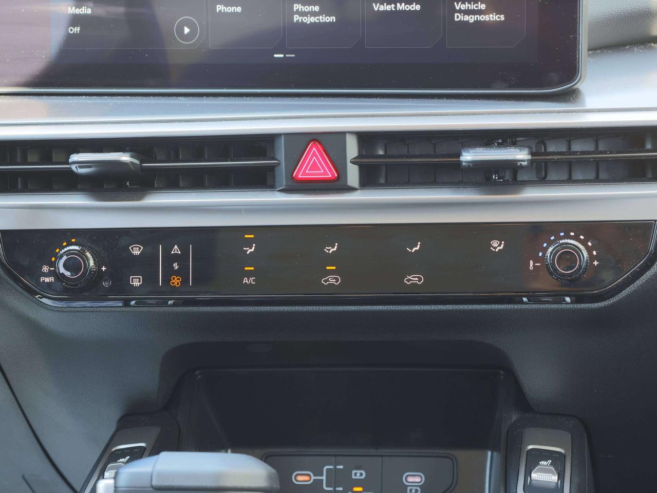 2025 Kia Sorento LX AWD   Lane Assist   Blindspot Alert   Htd Seat Photo