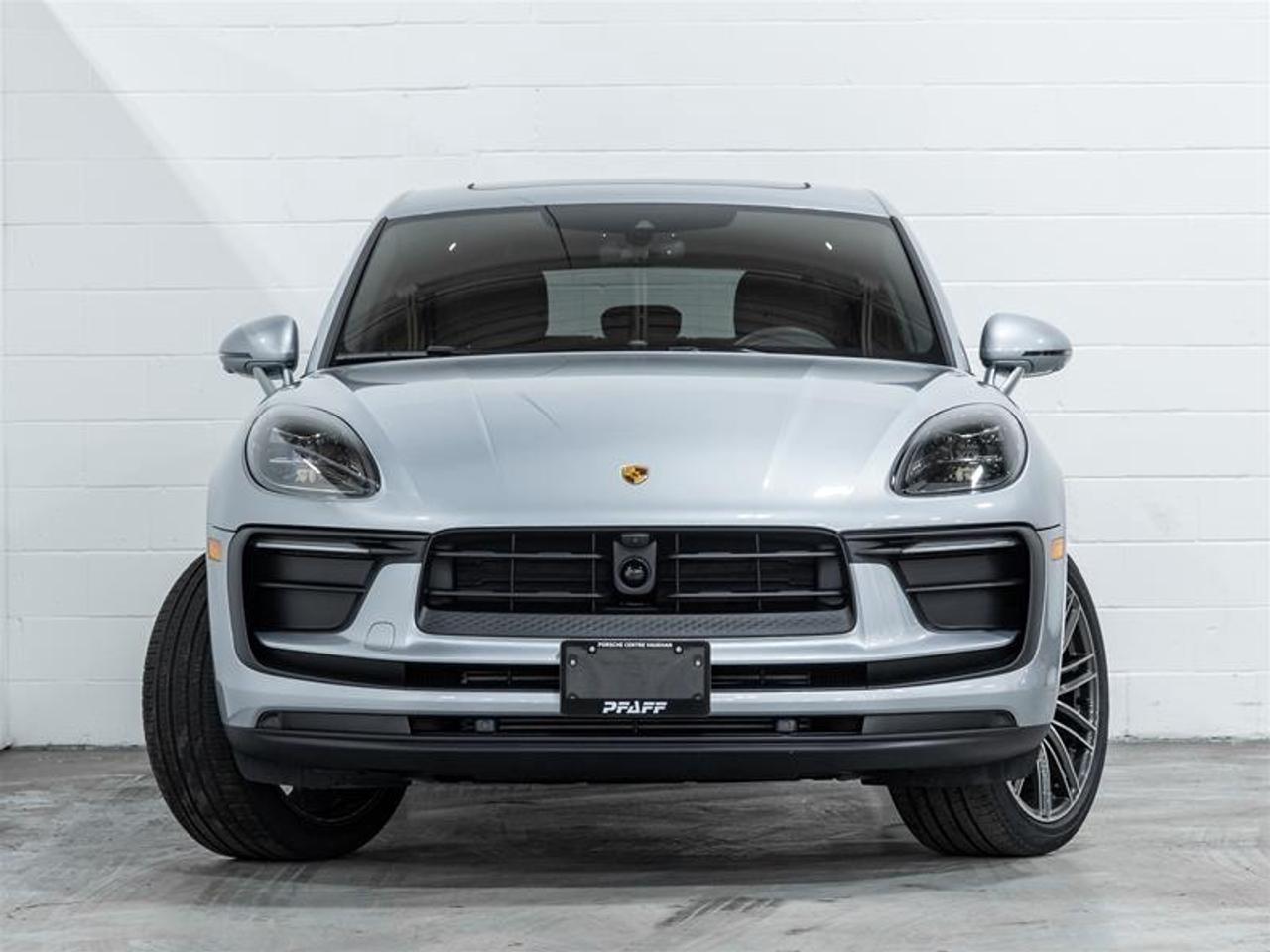 2026 Porsche Macan  Photo