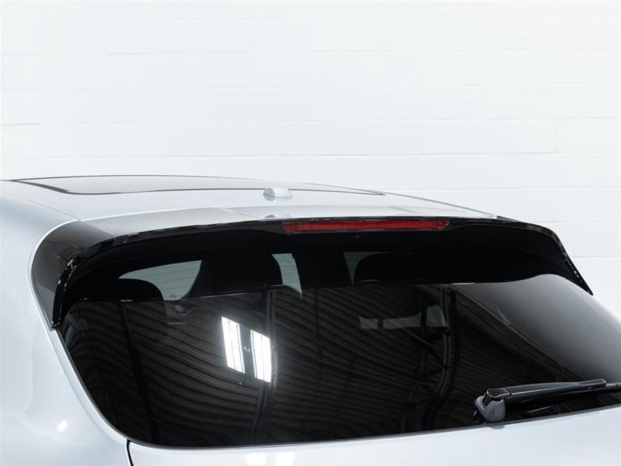 2026 Porsche Macan  Photo