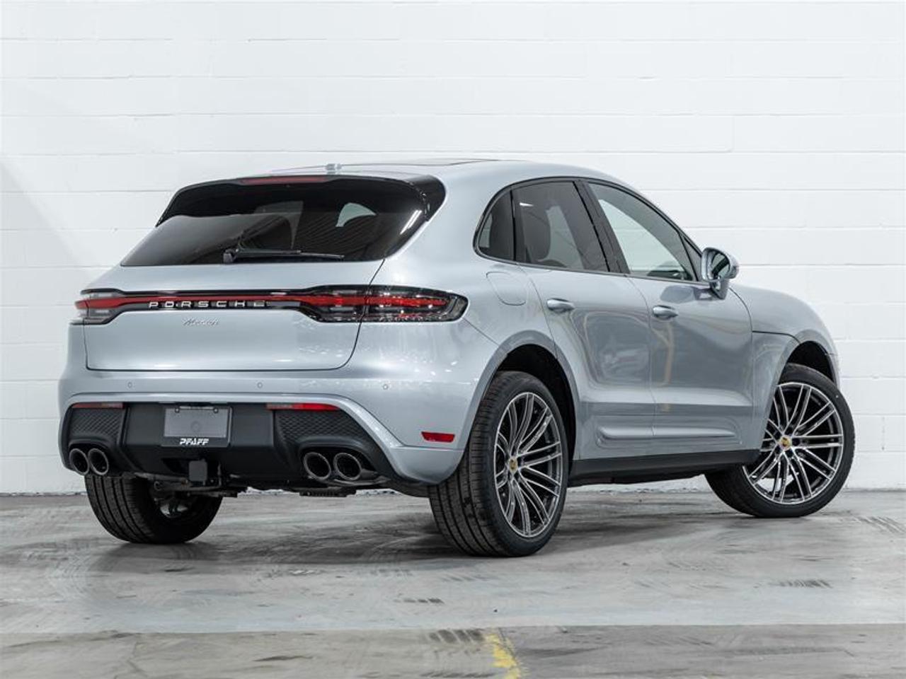 2026 Porsche Macan  Photo