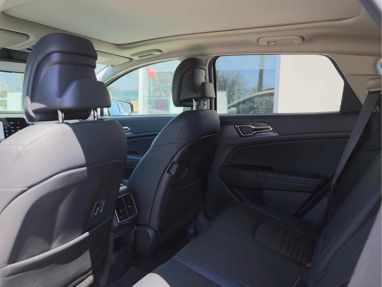 2024 Kia Sportage Plug-In Hybrid SX AWD   360 Camera   Premium Sound   Cooled Seat Photo