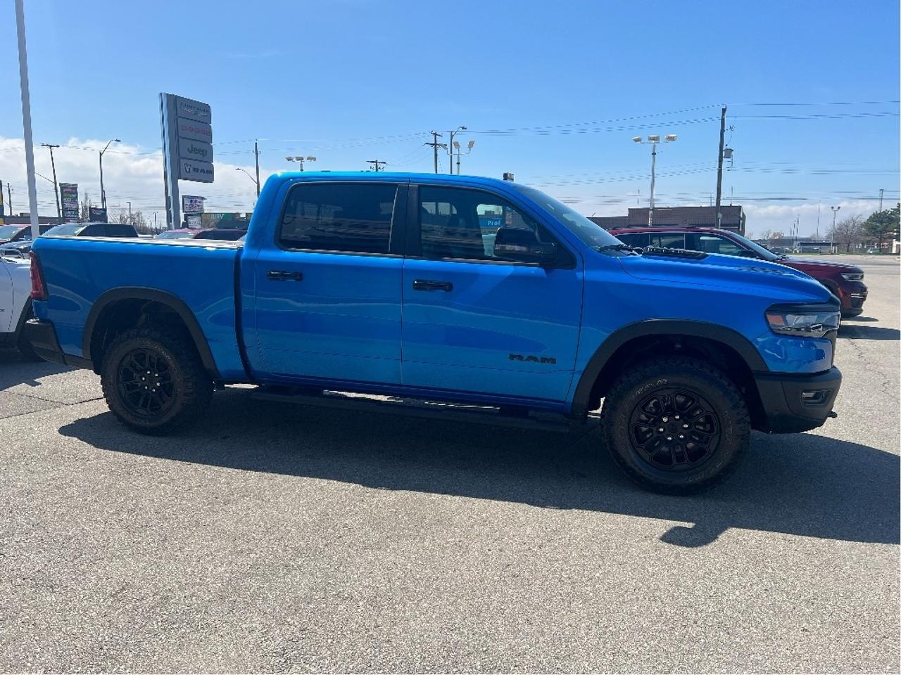 2025 RAM 1500 Rebel Crew *LEVEL 2 EQUIPMENT *SUN *LTHR *DEMO Photo4
